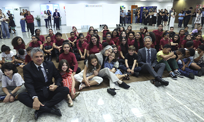 "Presente do Futuro - Judiciário de Portas Abertas": TJ recebe crianças e adolescentes