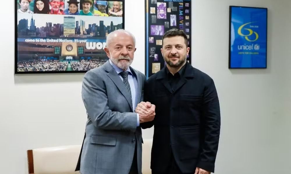 Zelensky parabeniza Lula e agradece ‘apoio inabalável’ do Brasil à Ucrânia