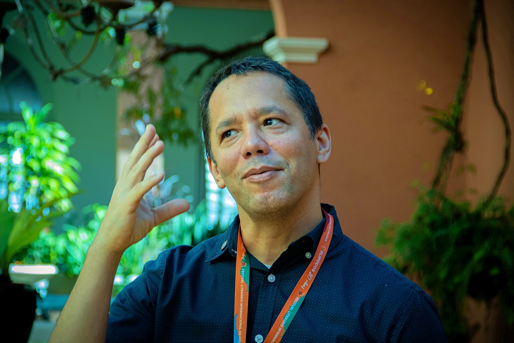 'Novos autores estão despontando e narrando o Brasil em sua diversidade e complexidade', diz Itamar Vieira Junior