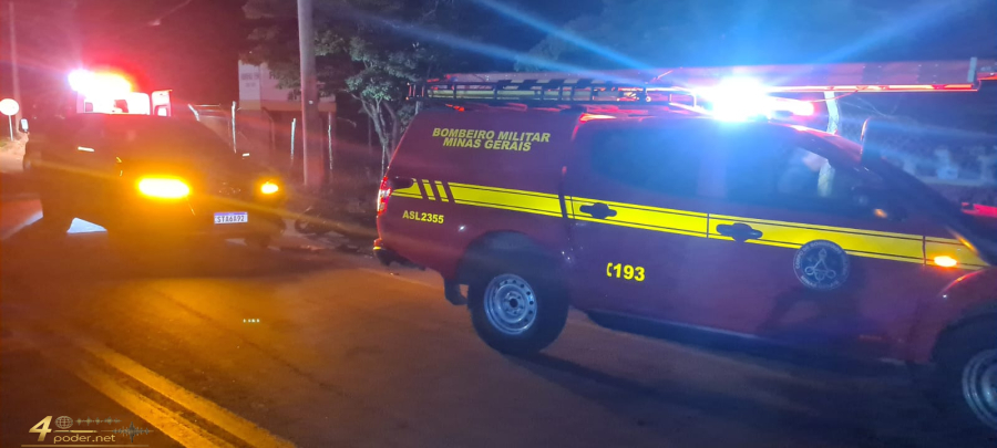 Colisão entre carro e moto deixa dois feridos em Alfenas