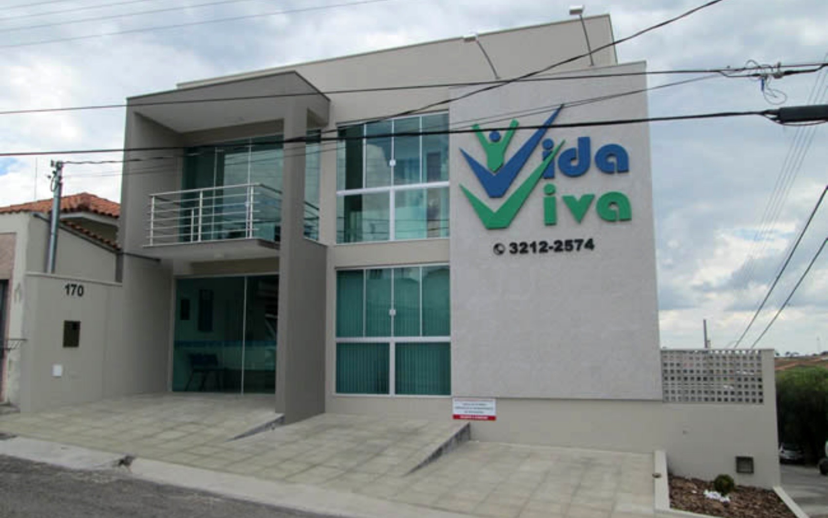 ONG Vida Viva alerta para golpe praticado por ex-voluntário da instituição em Varginha; veja como não cair