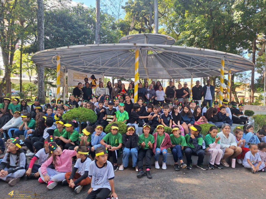 Polícia Militar realiza ação educativa no trânsito em parceria com escolas de Pouso Alegre
