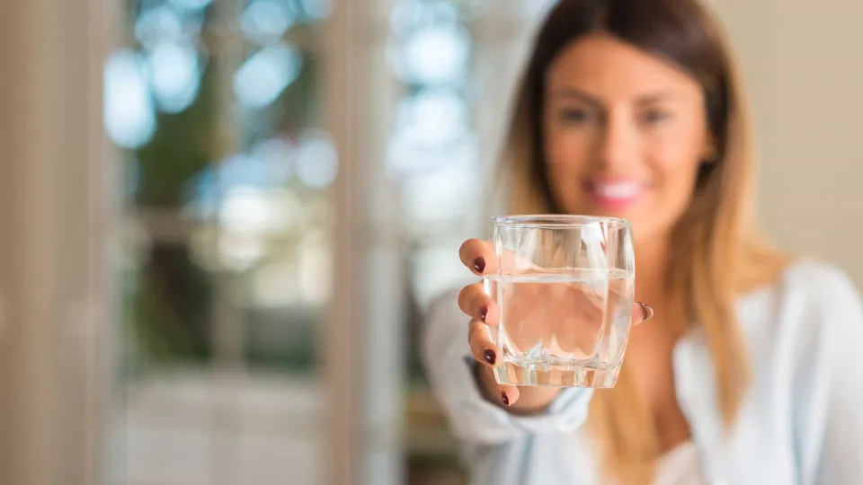 Hidratação no dia a dia: veja 10 dicas para manter o corpo equilibrado