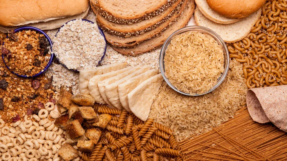 5 alimentos que ajudam a reduzir gordura abdominal e cuidar do intestino