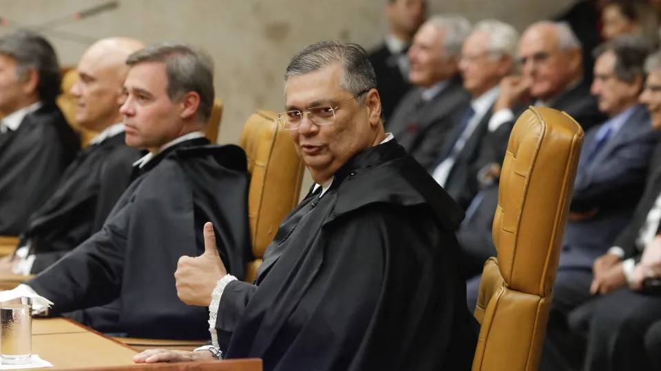 STF vê situação delicada e avalia conciliação para crise do IOF; entenda