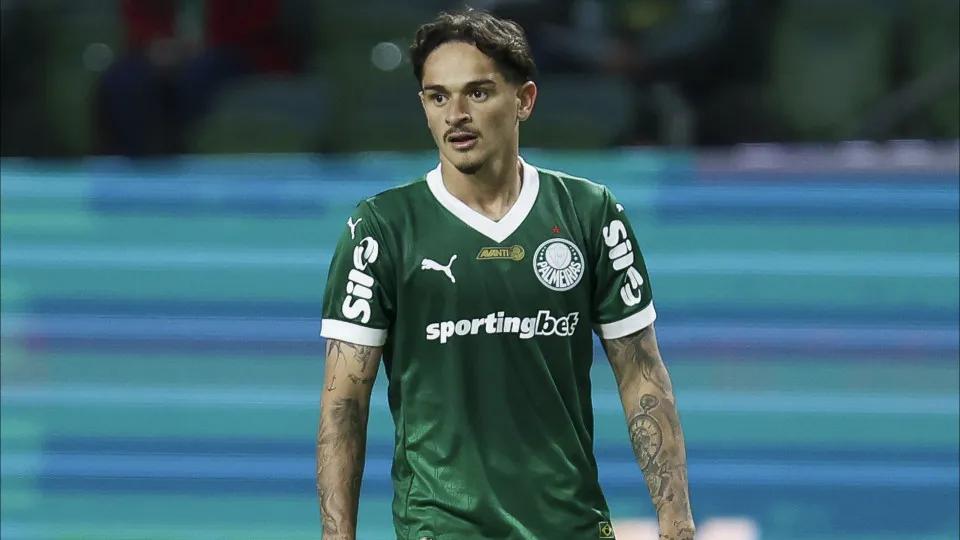 Reforço reedita parceria com Vitor Roque e acirra disputa no Palmeiras