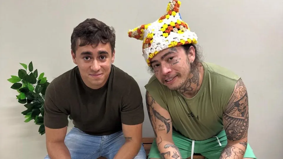 Após briga nas redes, Nikolas Ferreira aparece em foto com Whindersson