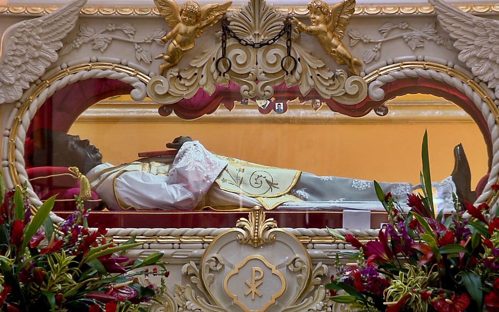 Dia de Padre Victor: fiéis celebram os 120 anos da morte do beato; confira a programação de missas